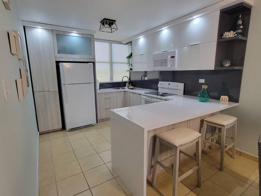 Aquatika 2303 Apartment Loiza Екстериор снимка